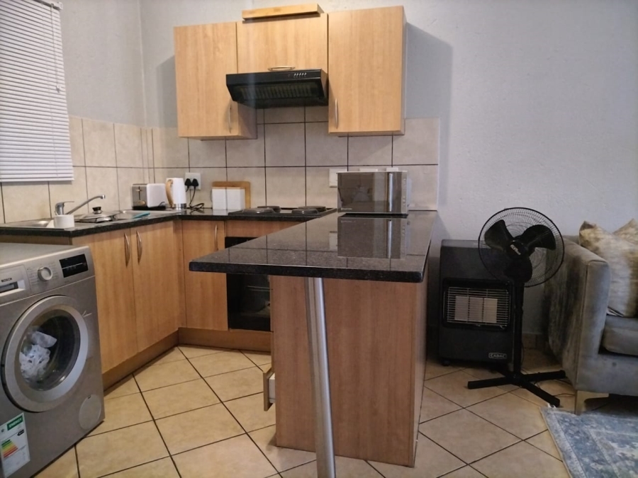 1 Bedroom Property for Sale in Waterval East North West